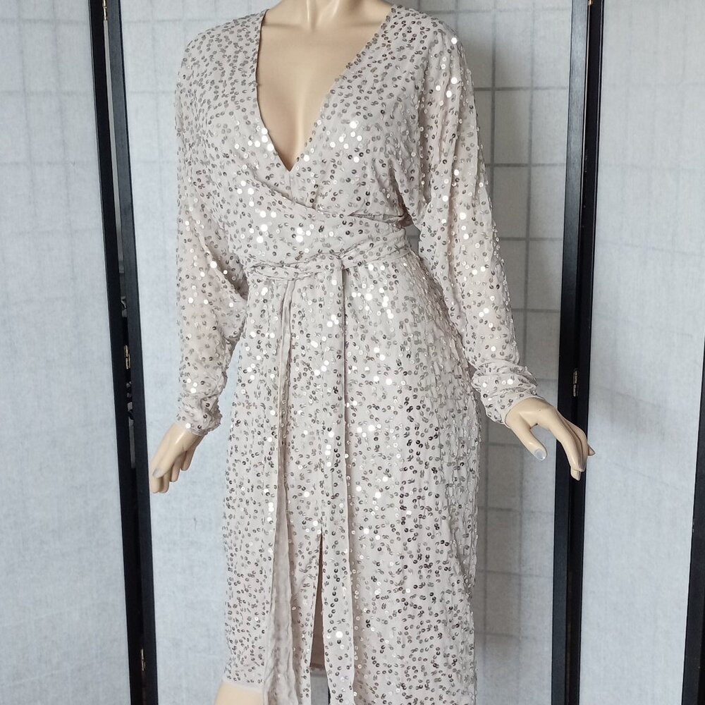 Nwt ASOS DESIGN Gold Scatter Sequin Batwing Sleeve Wrap Midi Dress Size 10 - Picture 9 of 14